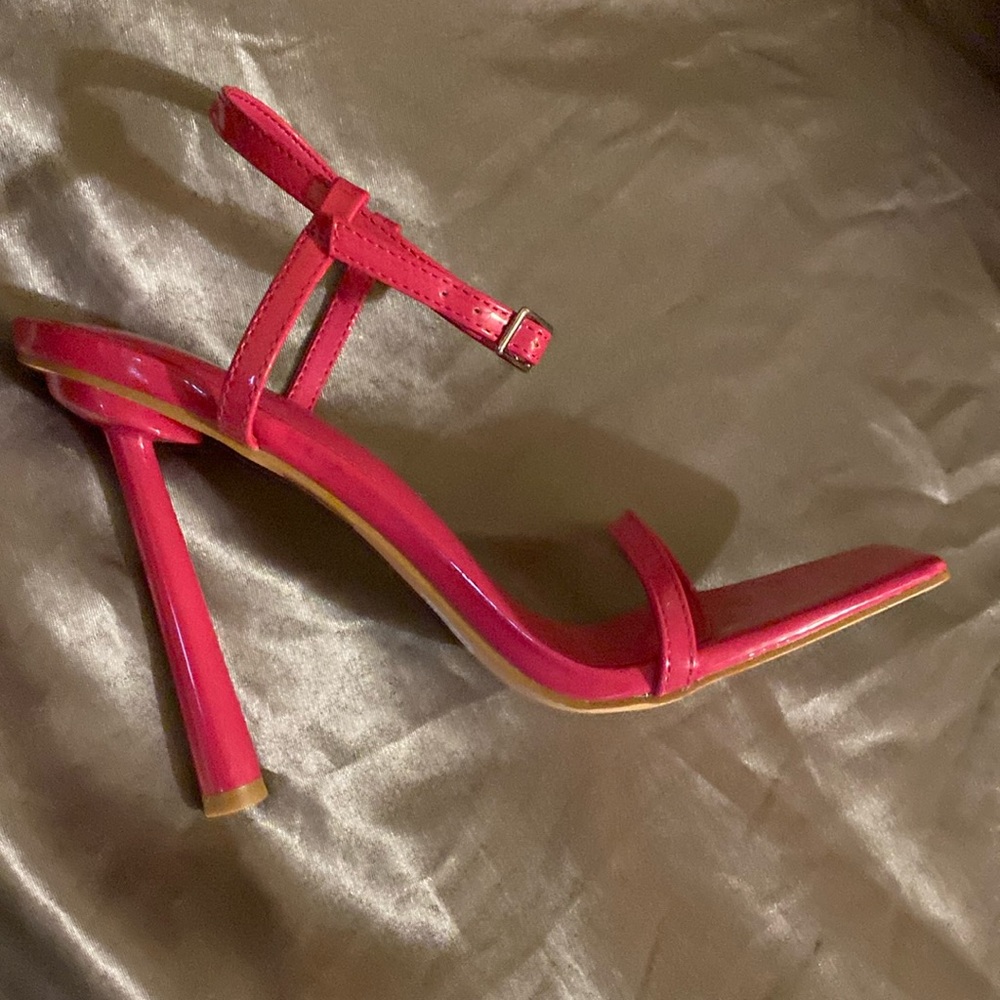 Women’s pink sandal heels